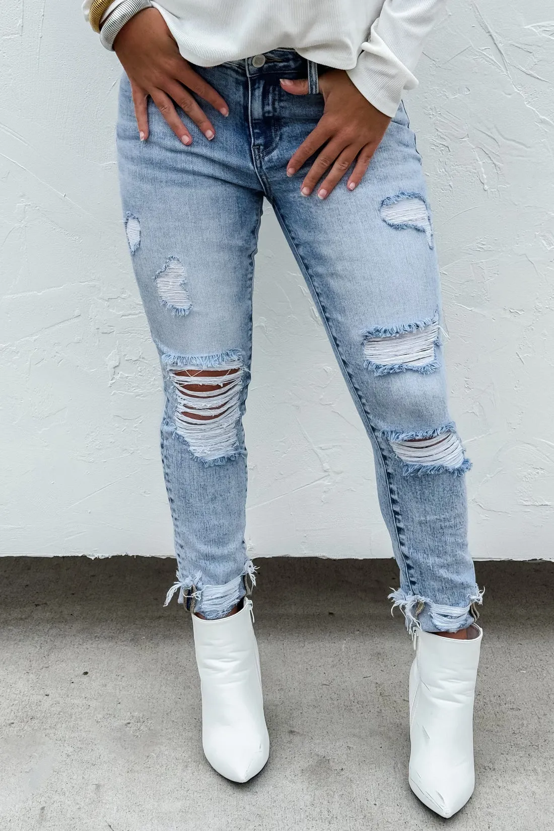 BILLIE DISTRESSED SKINNY JEANS