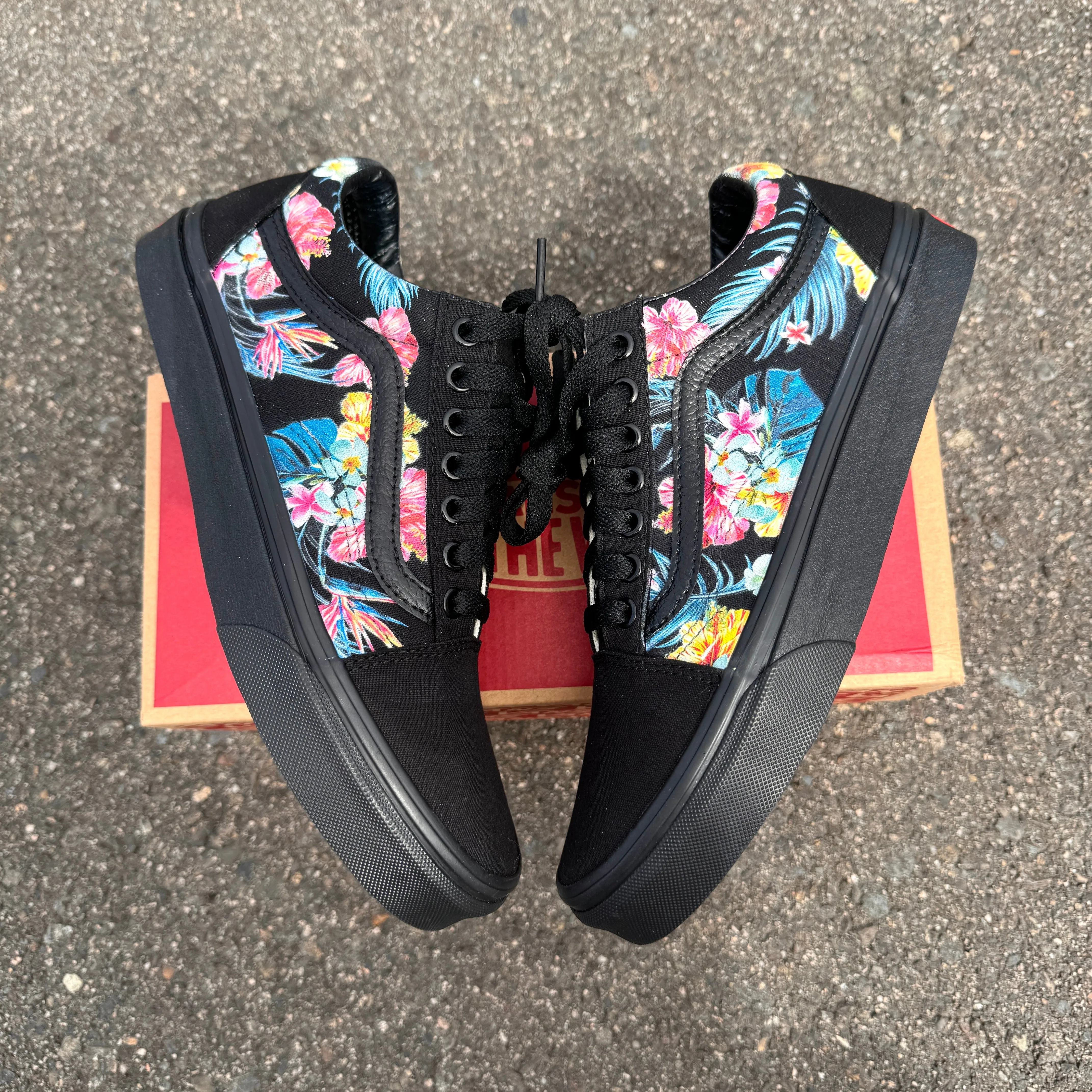 Hawaiian Tropical Floral Vans Old Skool Shoes