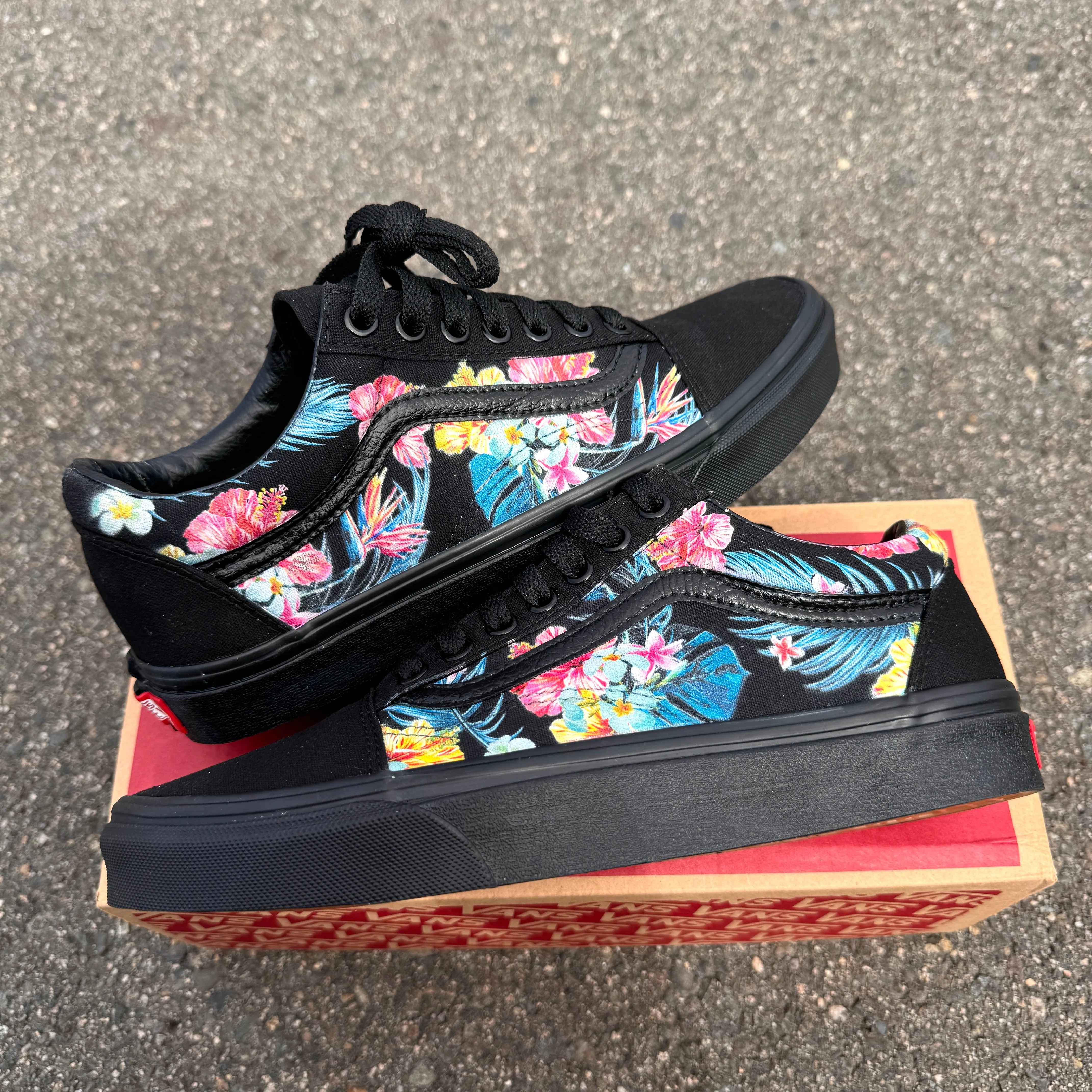 Hawaiian Tropical Floral Vans Old Skool Shoes